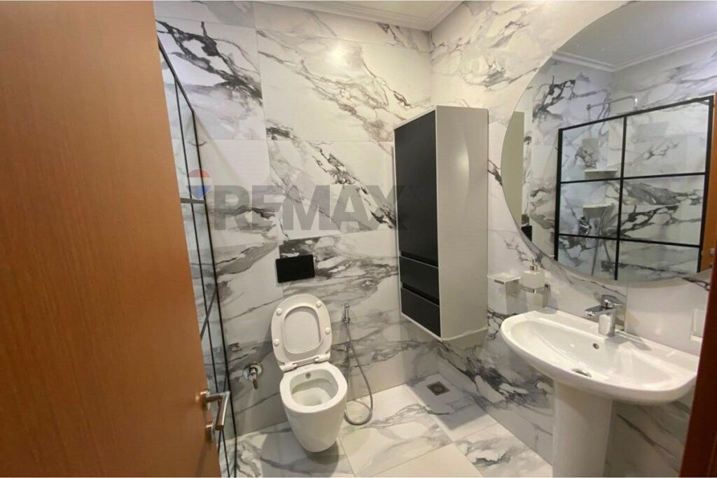 Apartament 2+1 me qera Komuna e Parisit