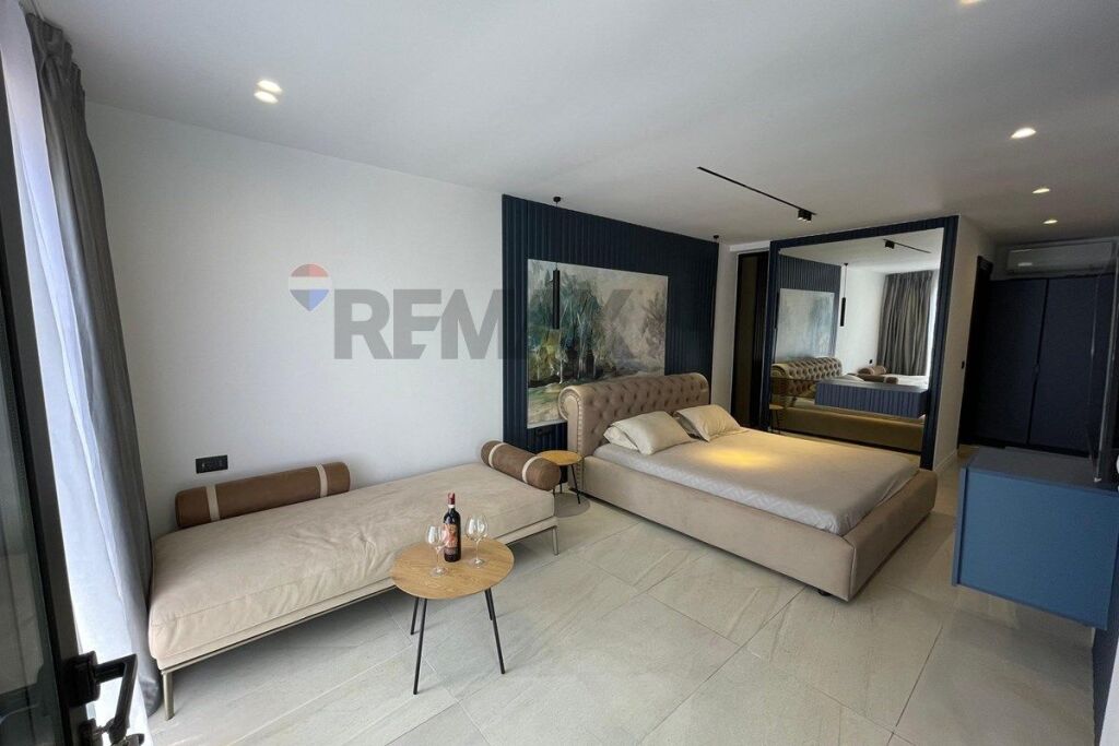 Apartament 3+1 per shitje në Dhërmi