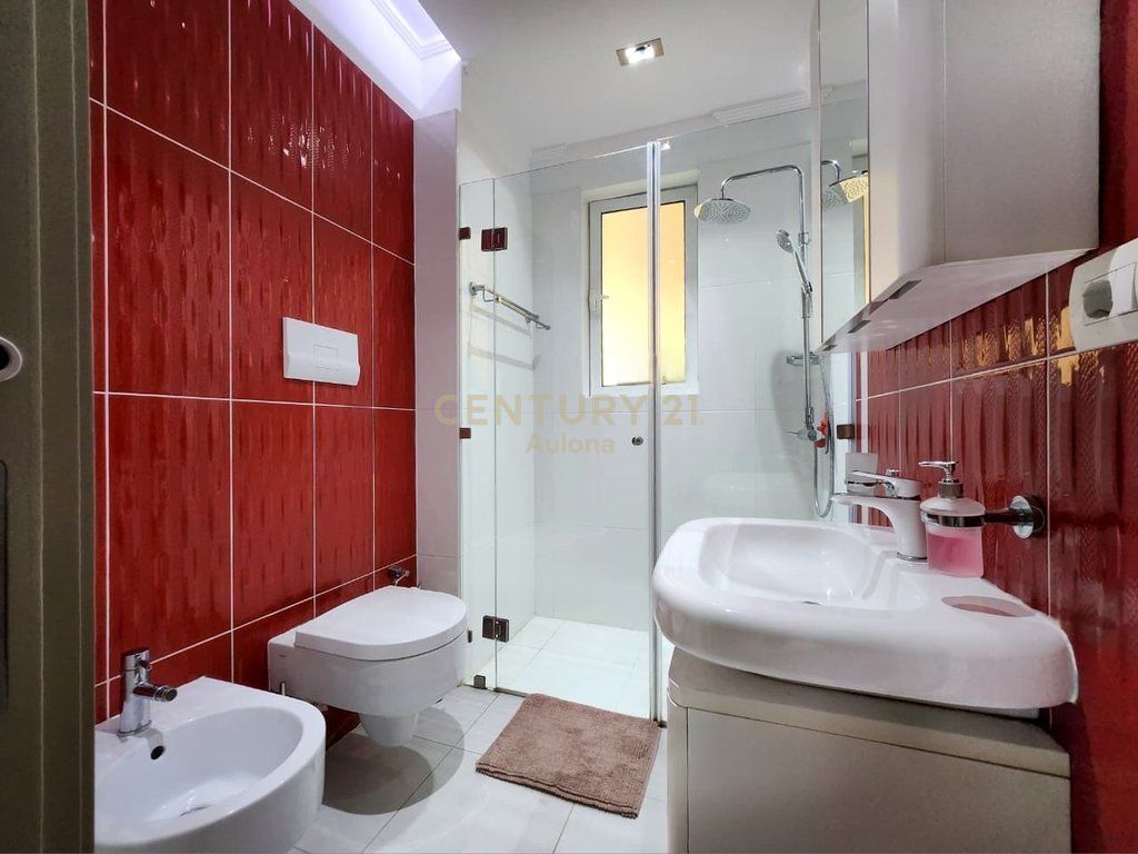 Apartament 1+1 me Pamje nga Deti në Lungomare