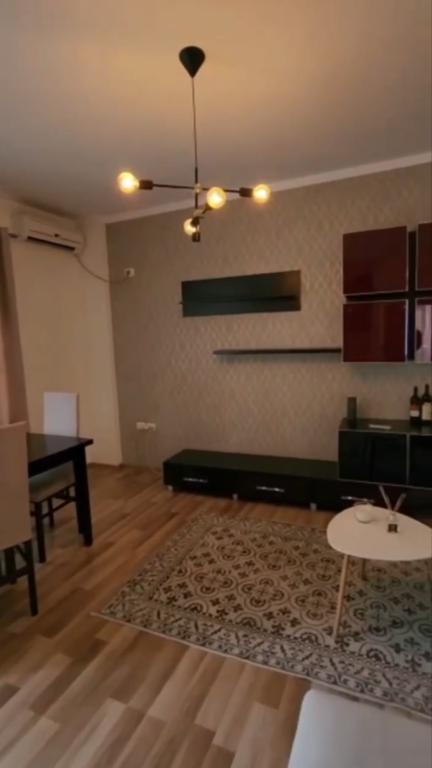 Apartament 2+1 per qera tek Eleonora !