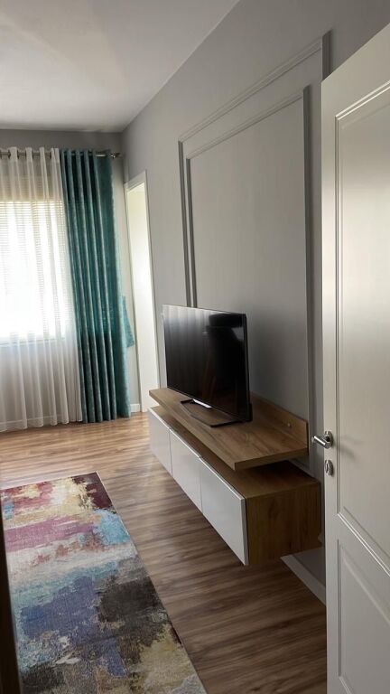 Jepet me qira 2+1+2 Astir Kompleksi Molla 500 mije leke