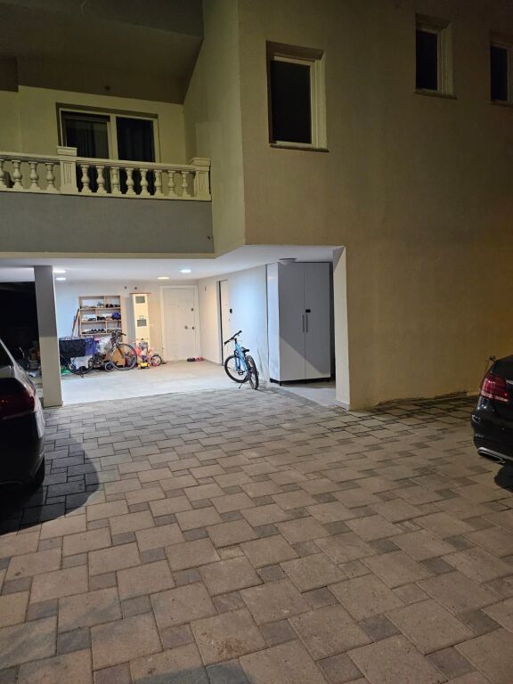 JEPET ME QERA APARTAMENT 2+1+PARKIM - RRUGA 5 MAJI, TIRANE