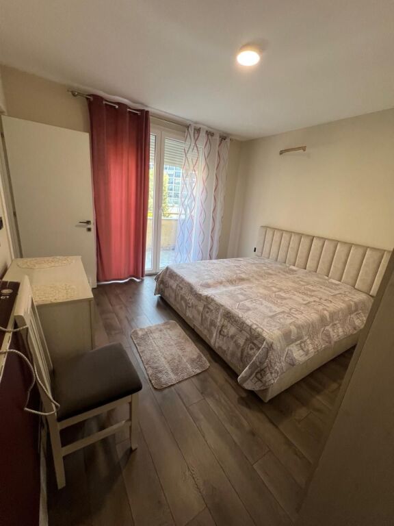 APARTMENT 2+1+2+PARKING SPACE FOR RENT NEAR THE ARTIFICIAL LAKE, PAVAROTI