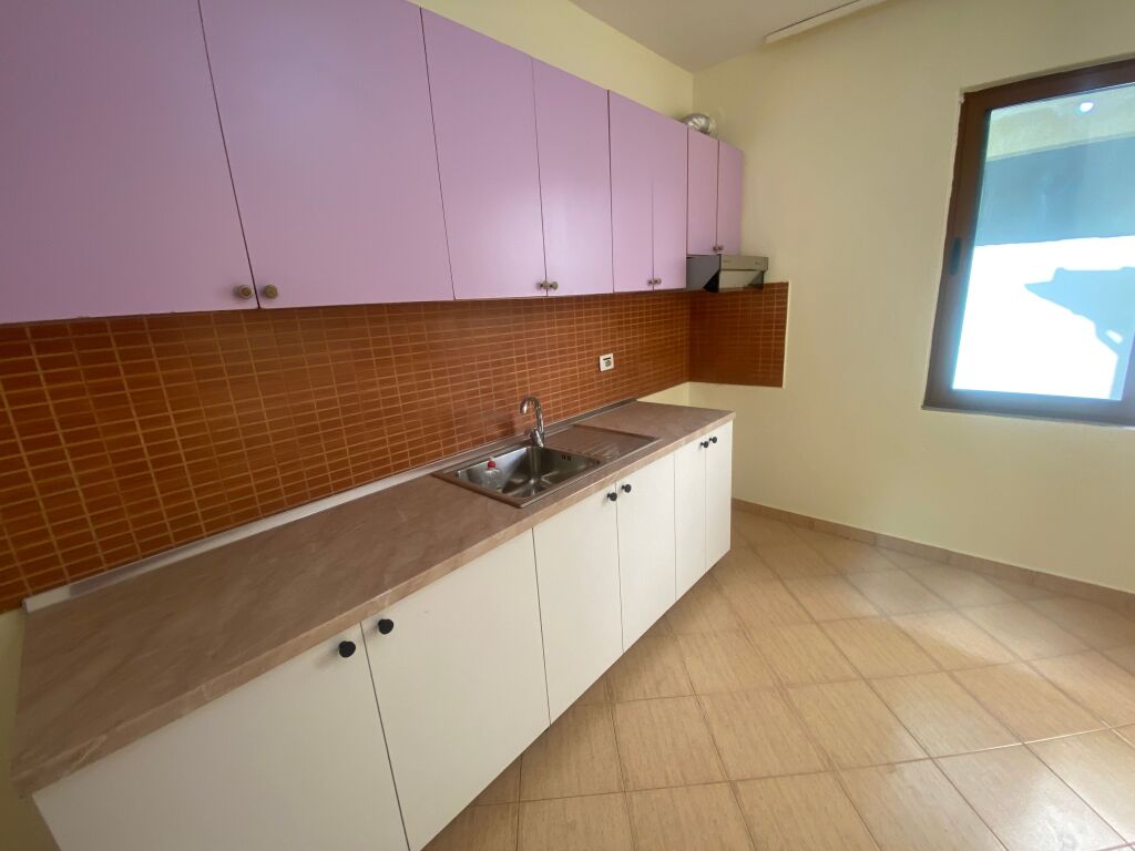 Apartment 2+1 Ali Demi for rent Empty !