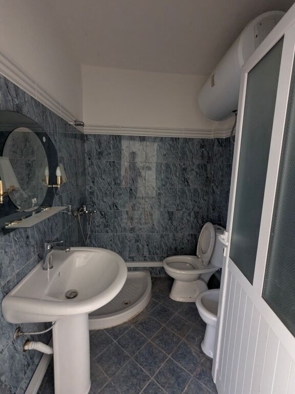 BUSINESS UNIT FOR RENT NEAR AULONA PARK VLORE
