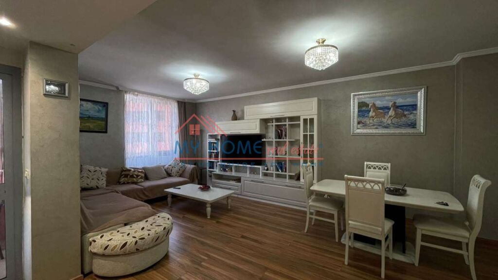 Apartament 2+1 me qera Qender ne Tirane