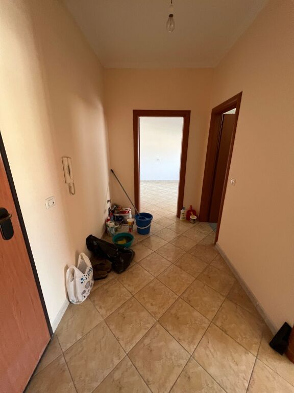 Shitet apartament në Durrës – Lagjja 17