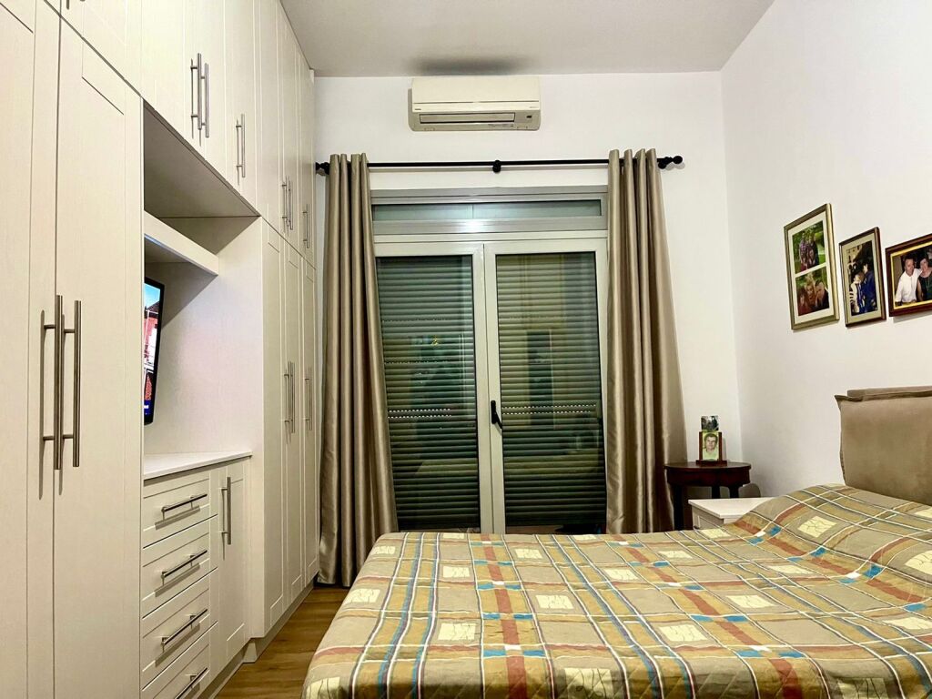 VENDESI APPARTAMENTO 2+1+2  📍 COMUNE DI PARIGI 210.000 €