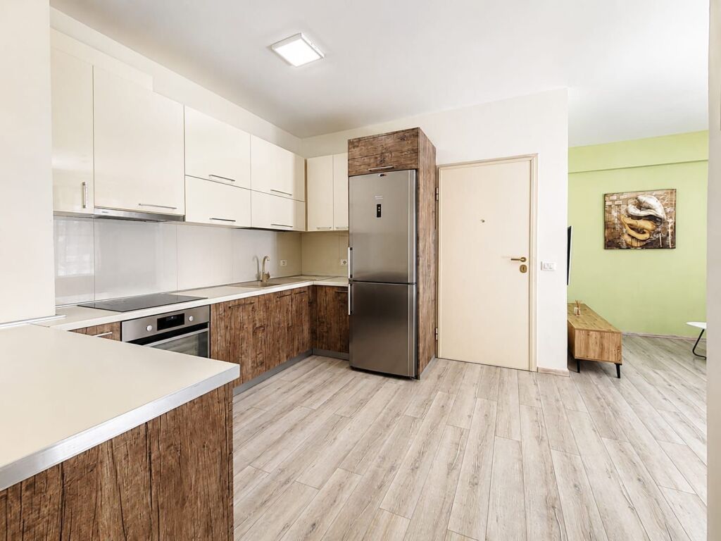 Jepet me qira apartament 2+1+2 pranë Kopshtit Botanik, në krah të Kompleksit Mateo