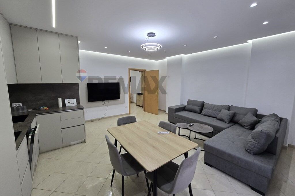 Apartament - Për Qira - Rruga Mikel Maruli, Tiranë
