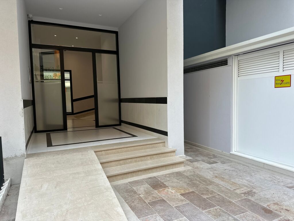 Sea View Apartment for Rent in Lungomare Vlora