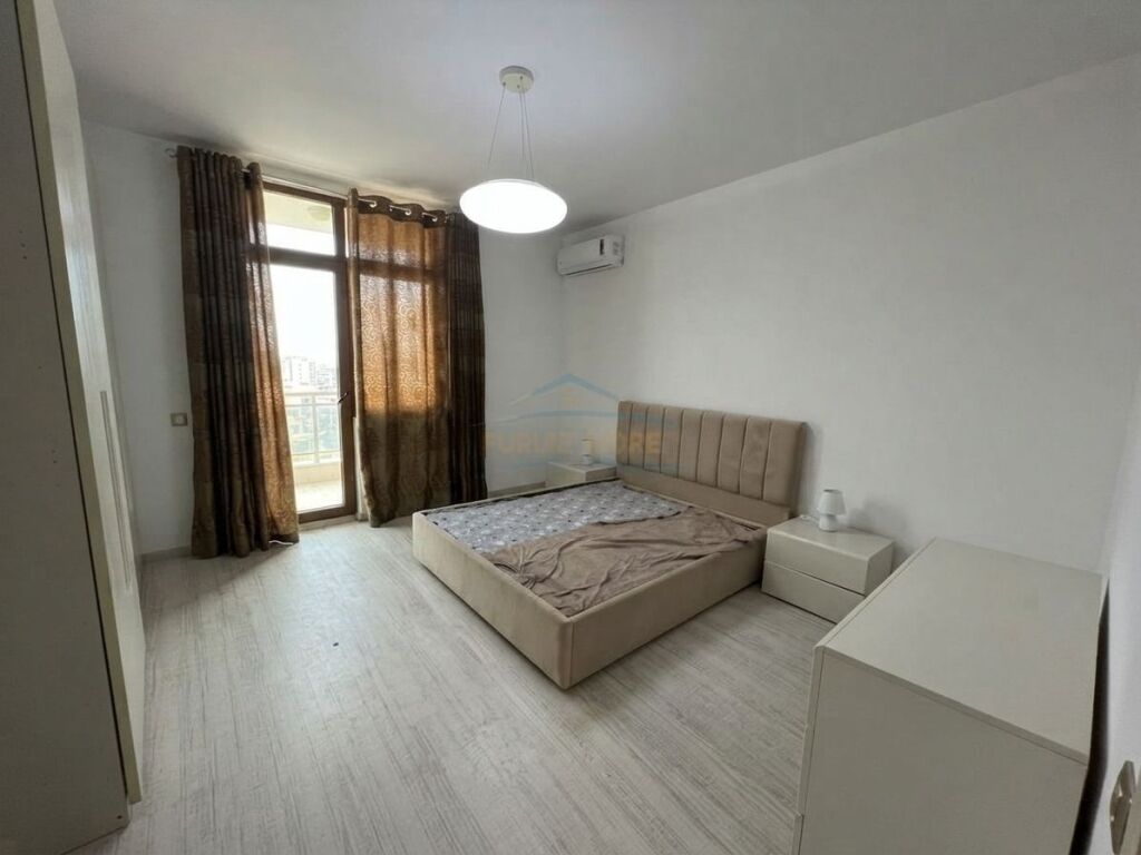 Affitto, Appartamento 2+1, Viale Zogu I, Tirana.