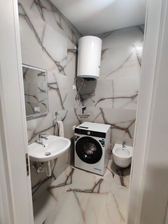 APARTAMENT ME QERA 2+1 UNIVERS CITY 50.000 LEKE FH-88287