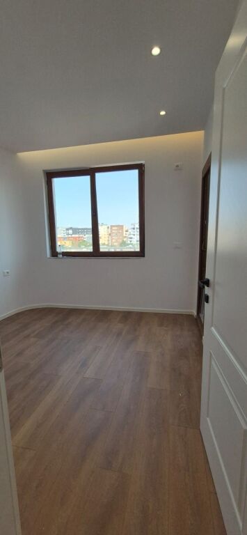 Shitje | Apartament 2 + 1 | Rruga Fadil Bodinaku | 198000 €