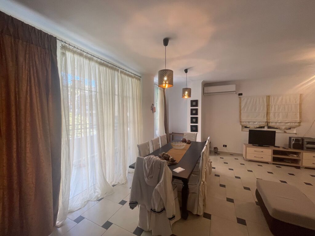 Apartment 2+1 for rent in the Paris commune