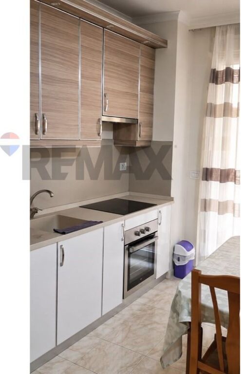 Appartamento - In Affitto - Ex Campo di Aviazione, Tirana