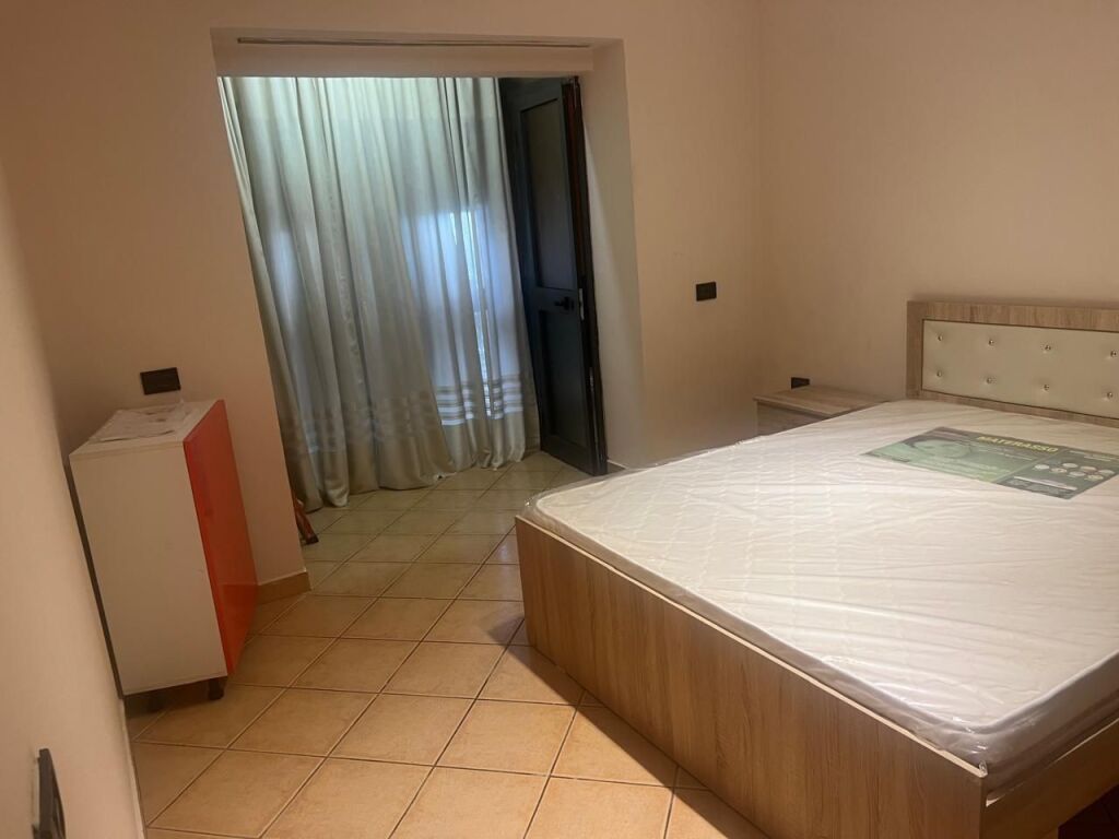 Rent | Apartament 1 + 1 | Porcelani | 500 €/month diskutueshem