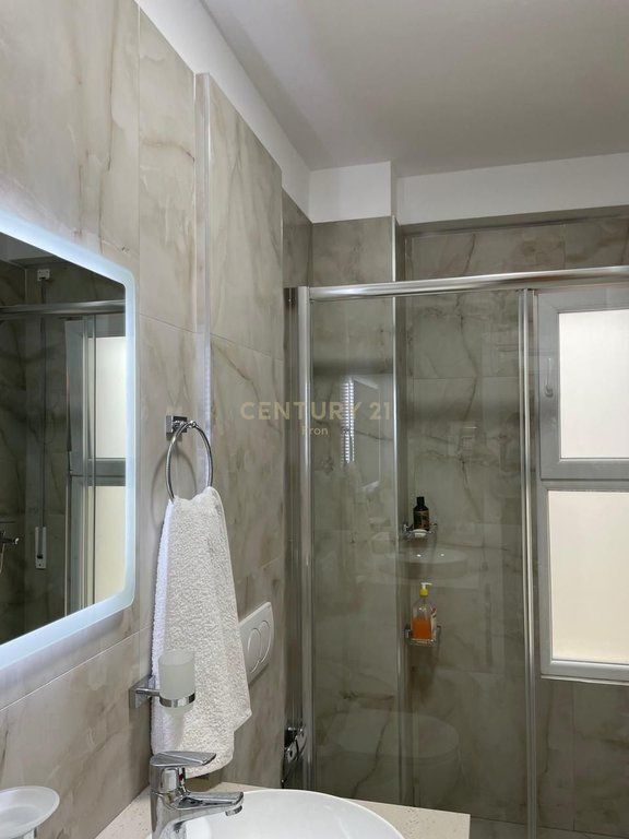 Appartamento 1+1 in affitto, in Via Elbasan.