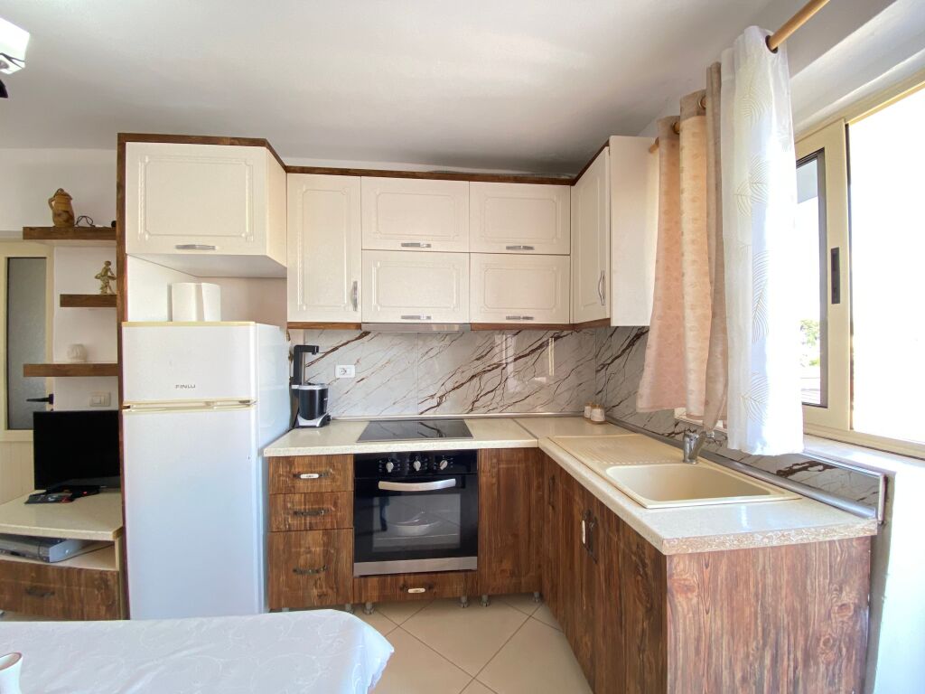 1+1/Qira📍Fier ,Genius Land 📌20 000 lek