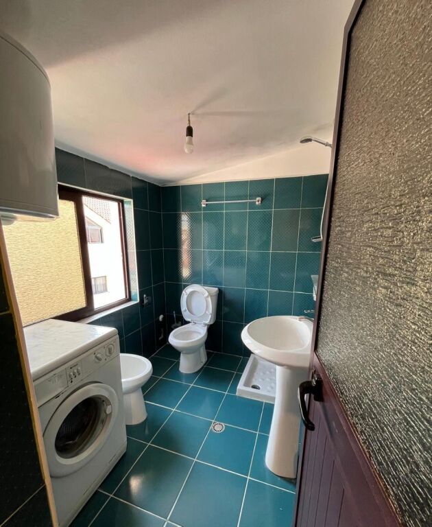 GARSIONERE 33000 LEKE.FAKULTETI EKONOMIK