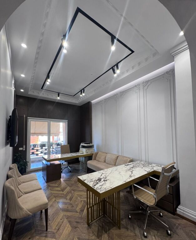 Qera | Ambjent Biznesi | American Hospital 3 | 650 €/muaj