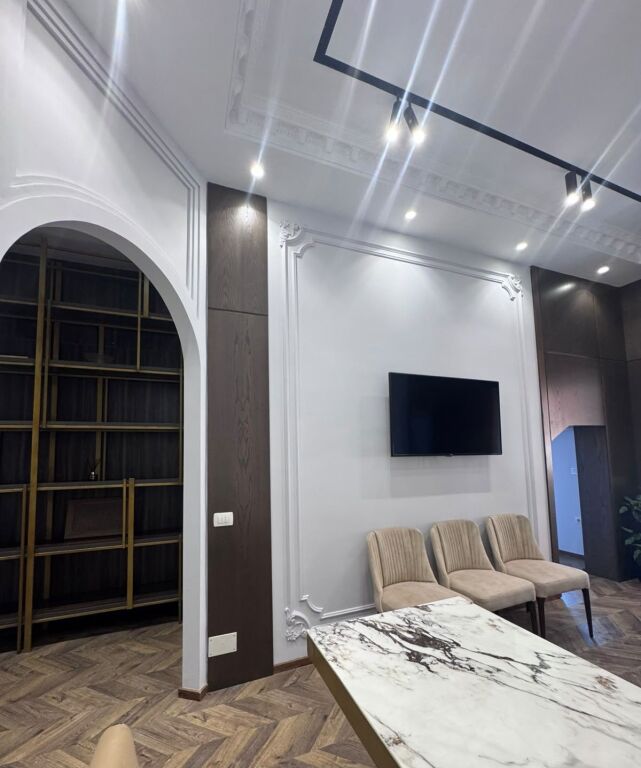 Qera | Ambjent Biznesi | American Hospital 3 | 650 €/muaj