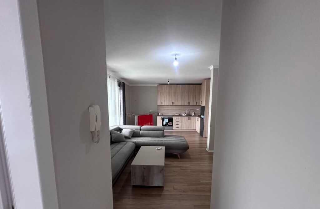 Affitto | Apartament 2 + 1 | Liqeni i Thatë | 650 €/mese