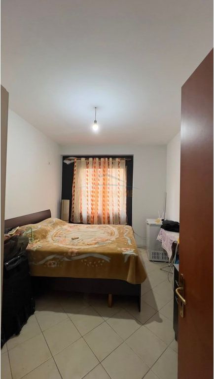 Shitet, Apartament 2+1, Fresk.