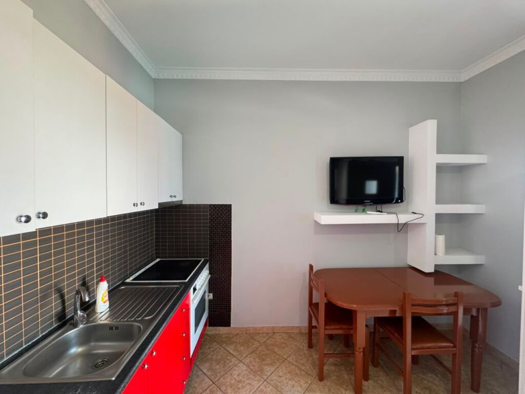 Apartment 1+1 for rent – Jordan Misja Street (near the train tracks) !