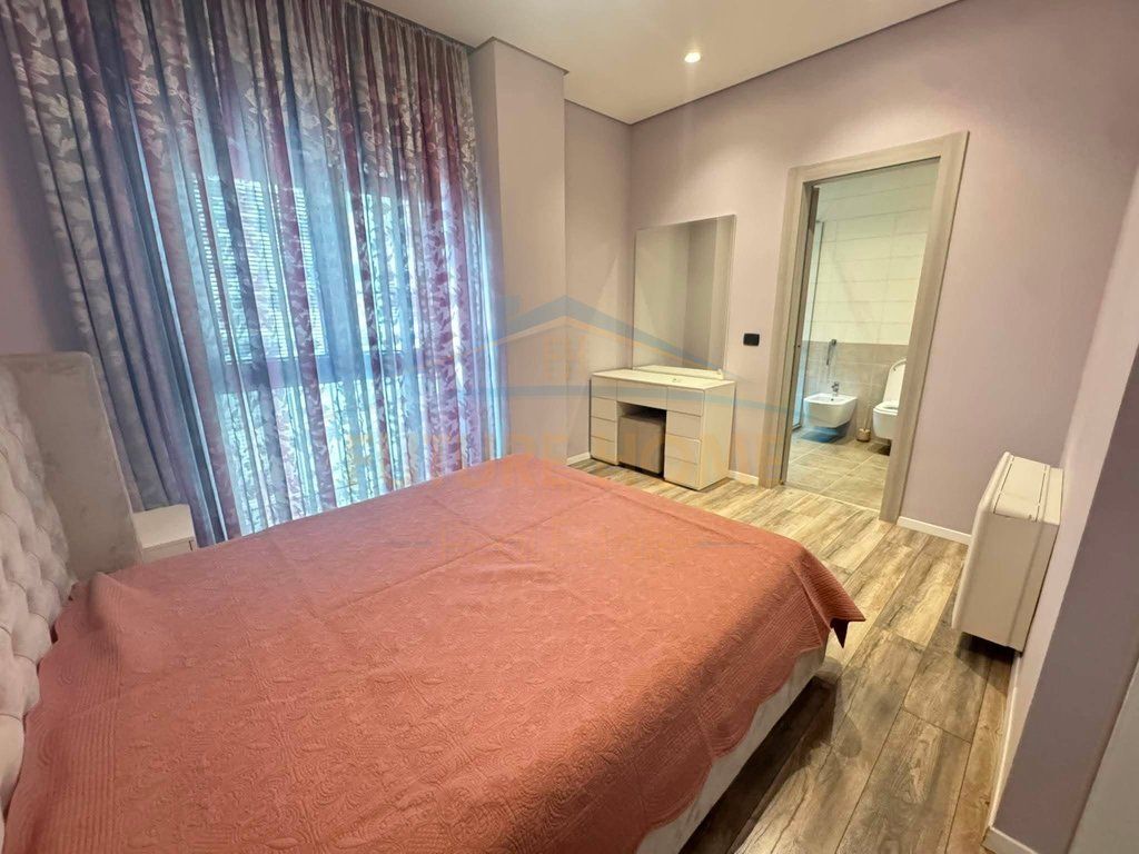 Rent, Apartment 2+1 + Parking Spot, Joan of Arc Boulevard, Tirana