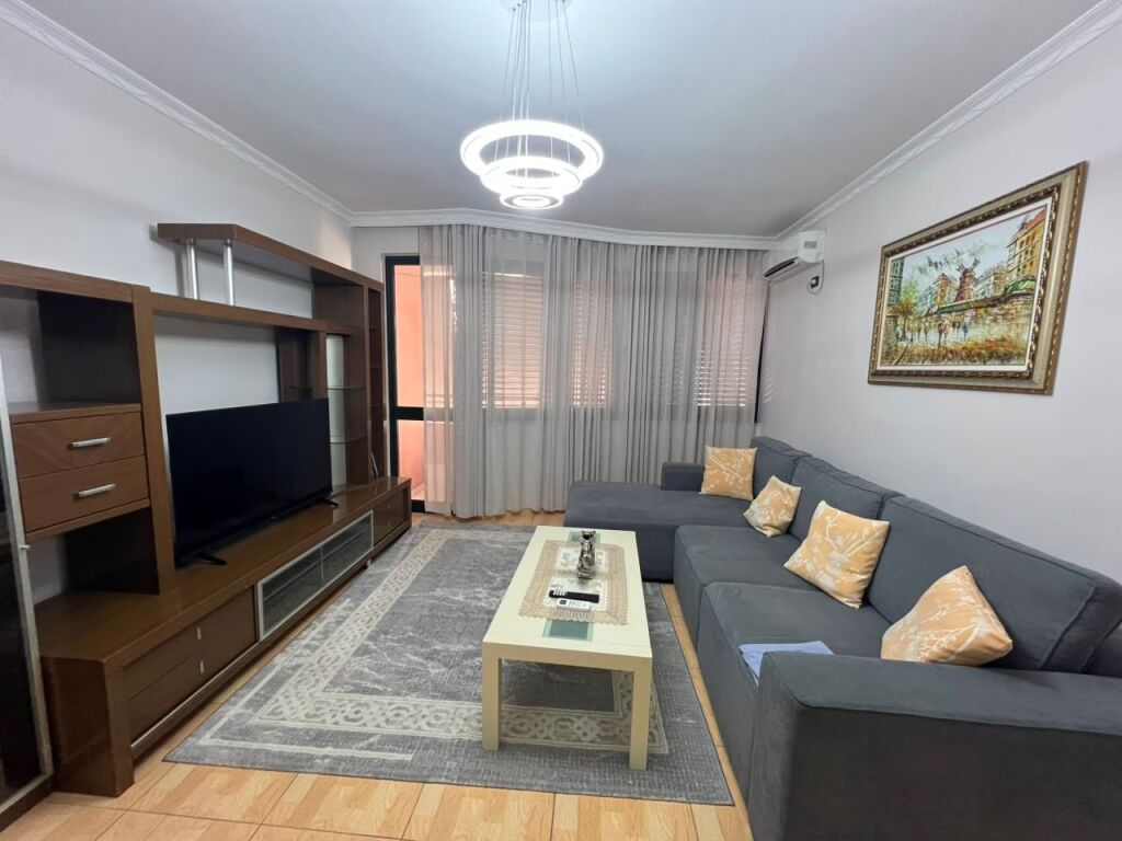 Appartamento 2+1 a 21 Dhjetori