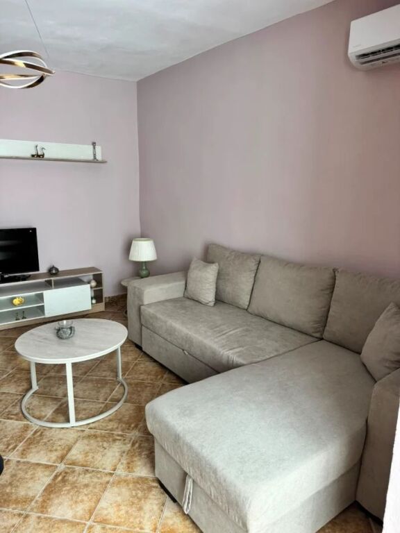 Apartment 1+1 for rent, Dibra Street