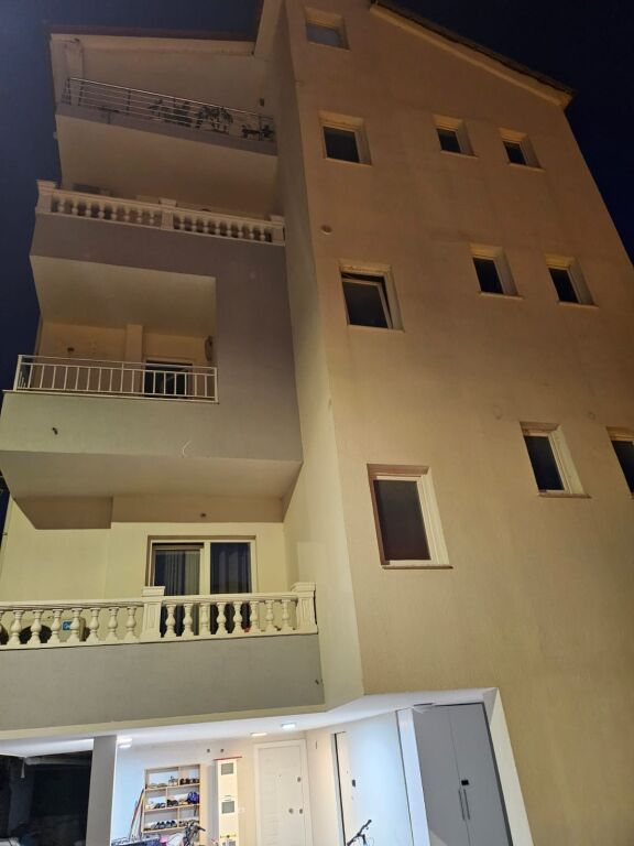 JEPET ME QERA APARTAMENT 2+1+PARKIM - RRUGA 5 MAJI, TIRANE