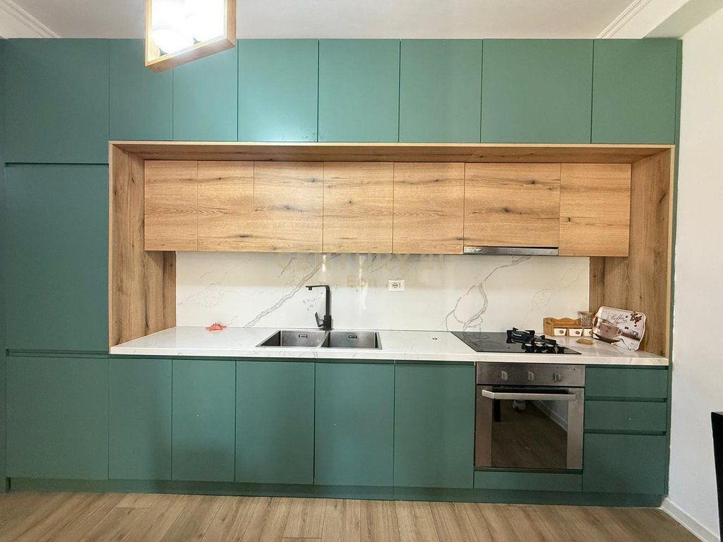 SHITET APARTAMENT 2+1 NE QENDER TE DURRESIT