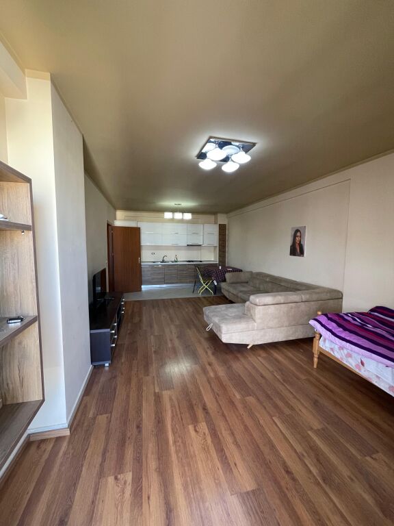 🏡 **JEPET ME QERA – APARTAMENT 2+1+2 | ASTIR**  📍