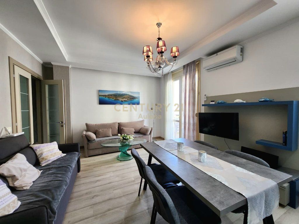 Apartament 1+1 me Pamje nga Deti në Lungomare