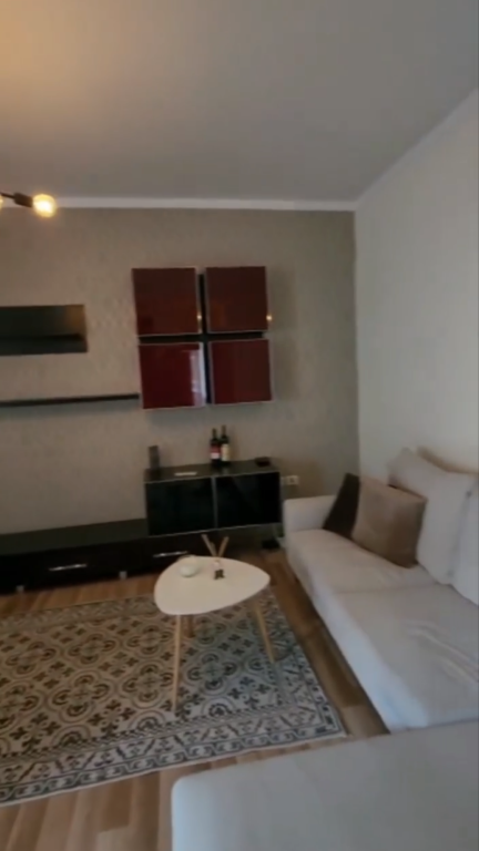 Apartament 2+1 per qera tek Eleonora !