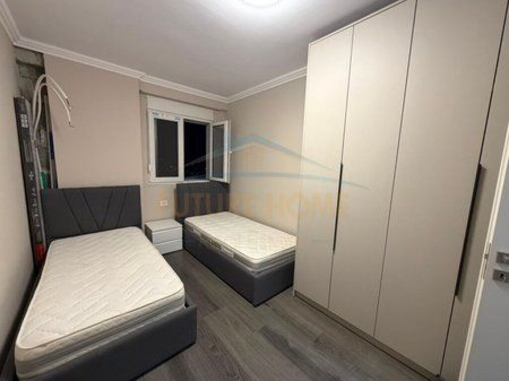 Rent, Apartment 2+1+2 Parking Spaces, Shkoze, Tirane