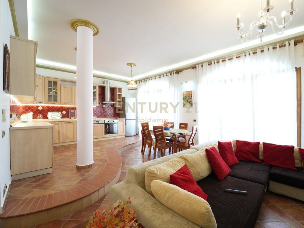 FOR RENT 2+1 APARTMENT NEAR THE SPORTS PALACE !