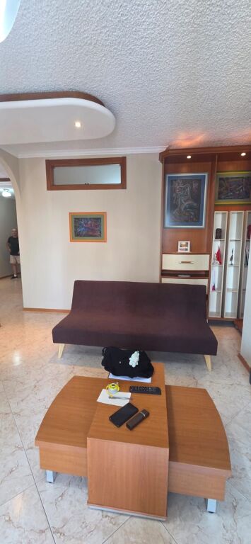 🏡 JEPET ME QIRA 2+1 – RRUGA E KOSOVARËVE