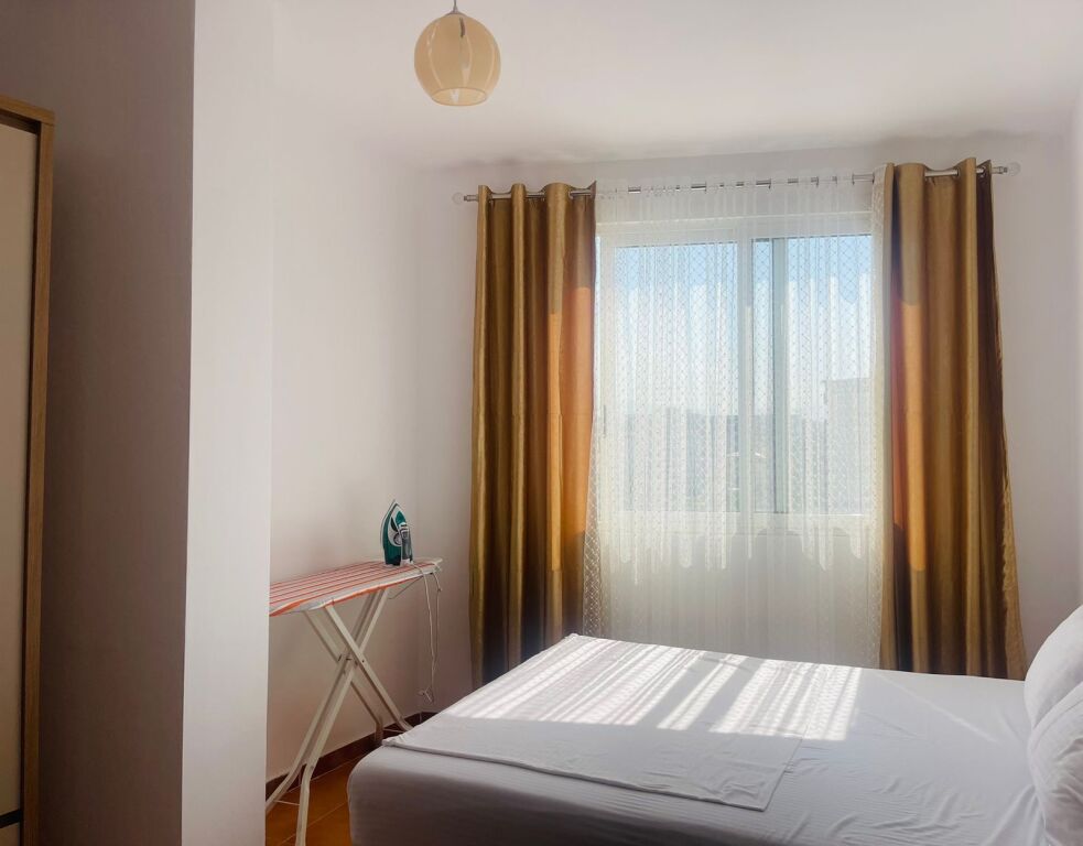 🏡 Shitet Apartament 1+1  📍 Astir, Kompleksi Fratari   🏢 Kati 7  🛗 Me ashensor  🛋 I mobiluar  ◾️ Sipërfaqe bruto: 58.32m² ◾️ Sipërfaqe neto: 53.5m²  🌿 Me ballkon  📃 Me hipotekë - mundësi blerje me kredi   💰 Çmimi: 11,500,000 (i diskutueshëm)