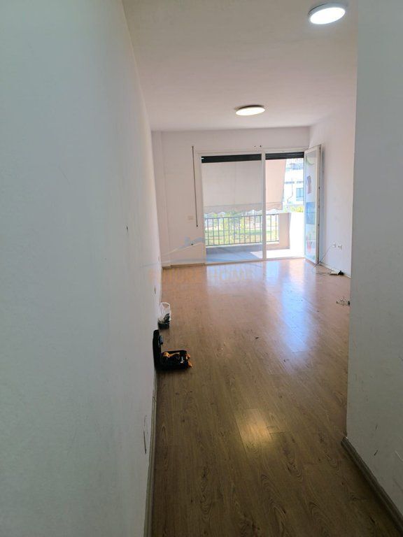 Qera, Apartament 1+1, 5 Maji