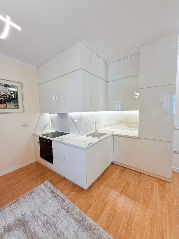 🔥 APARTMENT 2+1 FOR RENT – KOSOVARËVE STREET