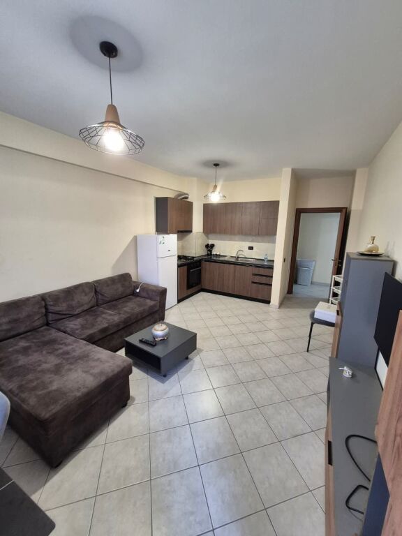Apartament 1+1 per shitje Astir,prane bar Artistit