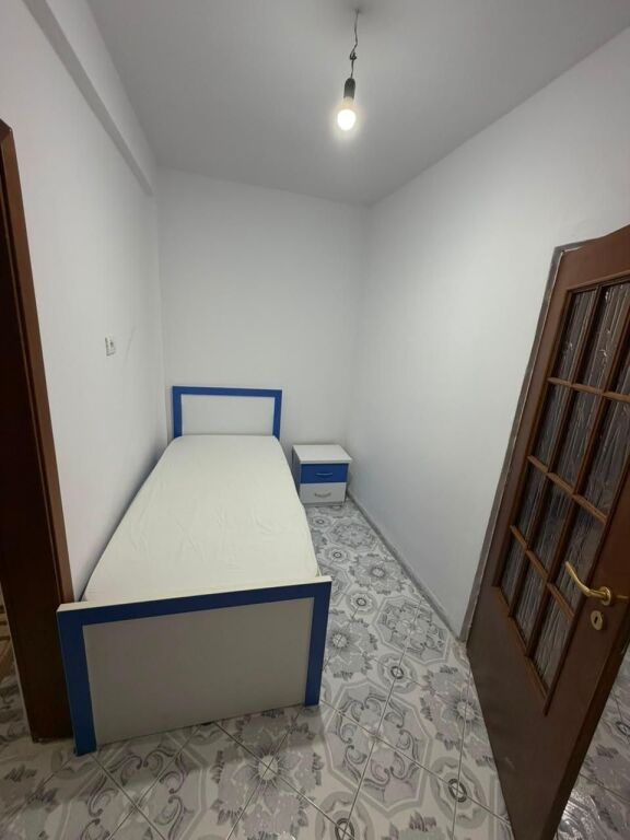 Casa privata in affitto a Lapraka.