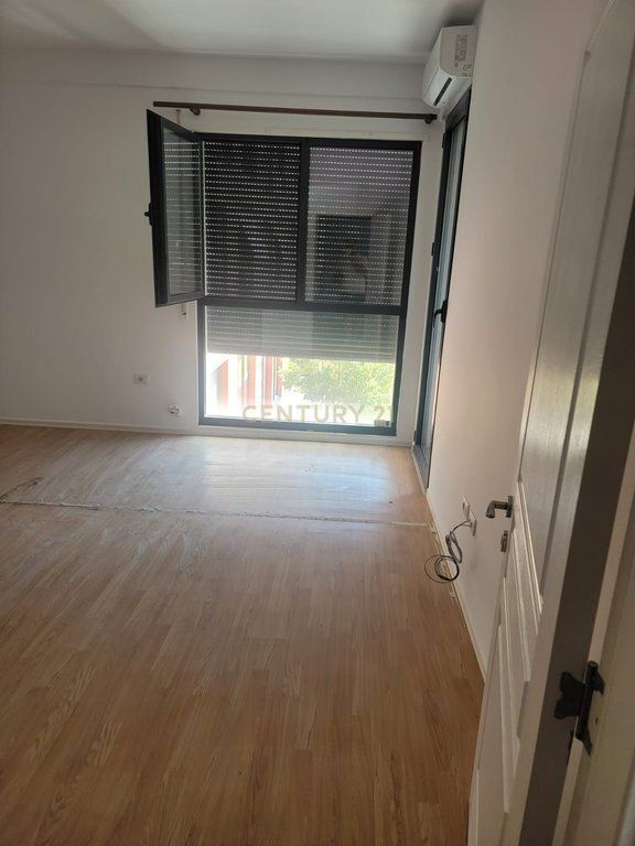 🏡 SHITET 1+1 – KOMPLEKSI ASL