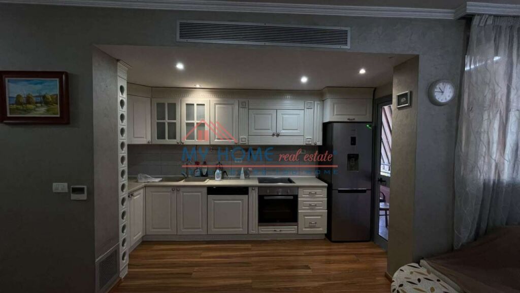 Apartament 2+1 me qera Qender ne Tirane