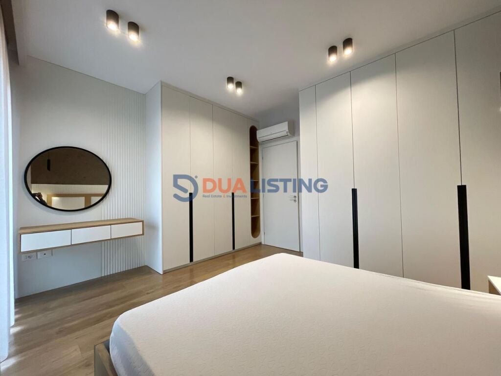 Apartament 1+1 + post parkimi per qira tek Liqeni i Thate!
