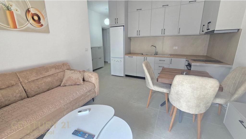 We rent a 1+1 apartment at Paralel Living, Don Bosco