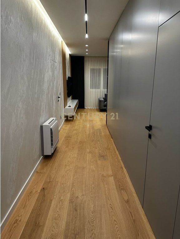 Shitet Apartament 2+1+2+ Post Parkimi në Liqenin e Thatë